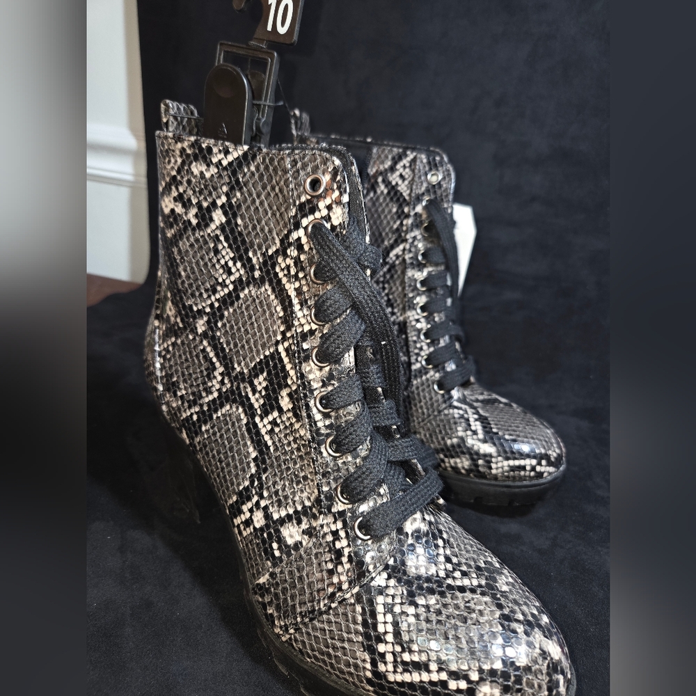 Time And Tru Faux Snakeskin Moto Boots Brand New With Tags Size 10